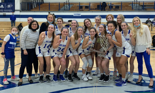 Team Photo of Bishop Chatard girls basketball sectional win